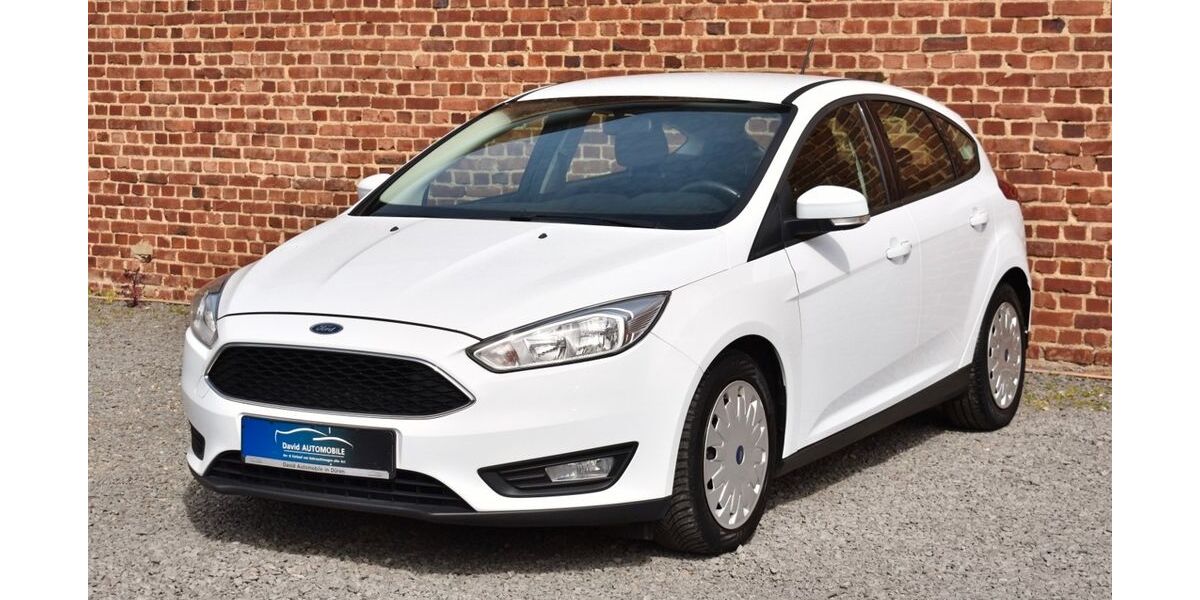 Ford Focus 126.000 km 8.390 &euro; Düren 52351