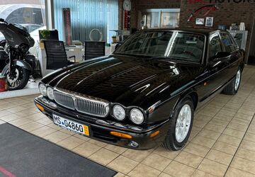 Jaguar XJ8 155.312 km 9.999 &euro; Aldenhoven 52457