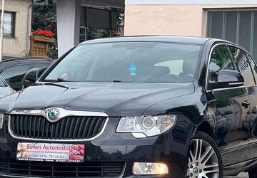 Skoda Superb 203.000 km 5.699 &euro; Düren 52353