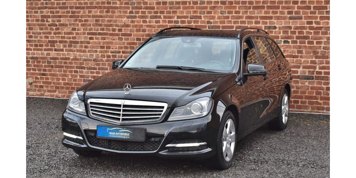 Mercedes-Benz C 200 249.000 km 5.590 &euro; Düren 52351
