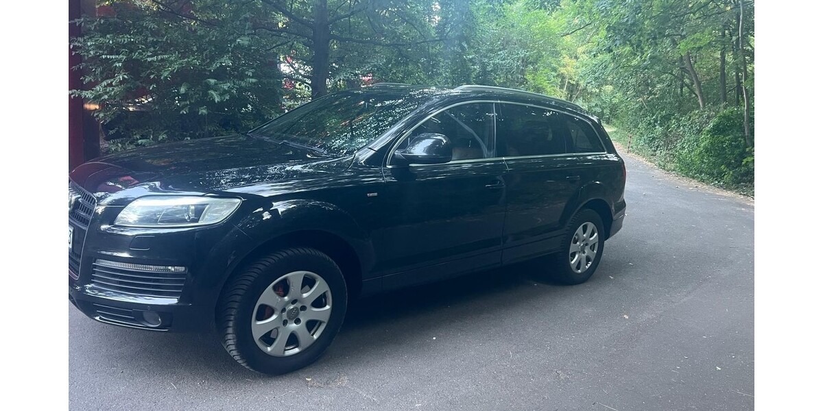 Audi Q7 305.000 km 9.999 &euro; Baesweiler 52499