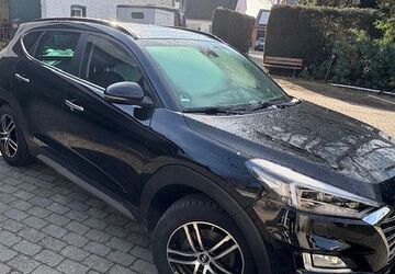 Hyundai TUCSON 76.200 km 18.500 &euro; Aachen 52072