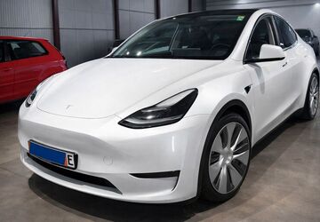 Tesla Model Y 56.000 km 29.990 &euro; Düren 52349