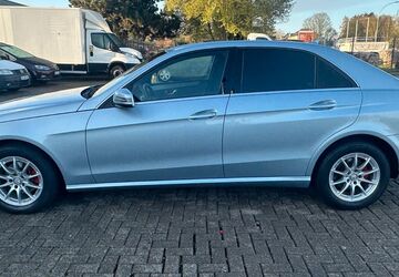 Mercedes-Benz E 200 184.000 km 11.999 &euro; würselen 52146
