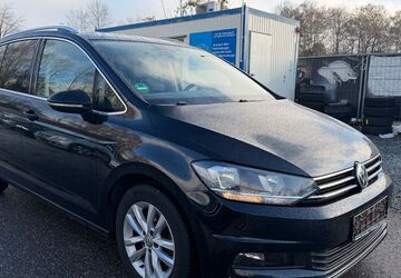 VW Touran 245.000 km 8.990 &euro; aachen 52070