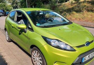 Ford Fiesta 112.600 km 2.900 &euro; Aachen 52074