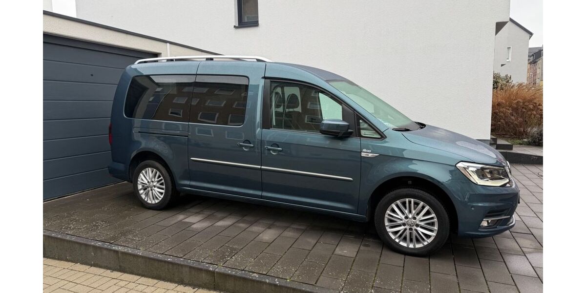 VW Caddy 157.000 km 20.900 &euro; Düren 52355