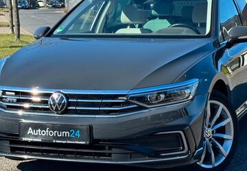 VW Passat Variant 75.000 km 18.499 &euro; Jülich 52428