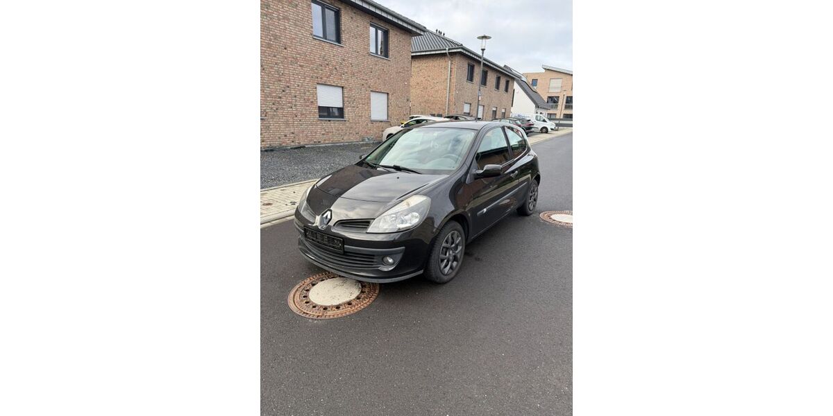 Renault Clio 216.000 km 1.800 &euro; Gangelt 52538