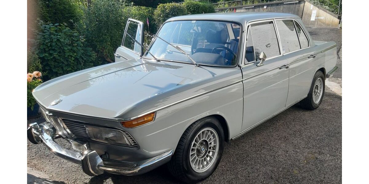 BMW 2002 9.235 km 13.900 &euro; Gey im Hürtgenwald 52393
