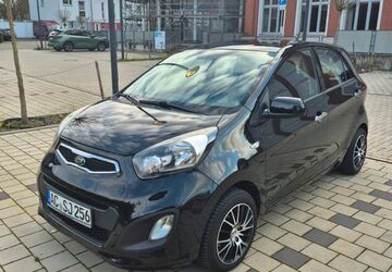 Kia Picanto 78.000 km 5.790 &euro; Würselen 52146