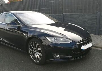 Tesla Model S 242.582 km 20.500 &euro; Geilenkirchen 52511
