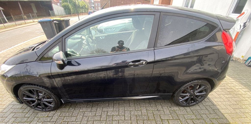 Ford Fiesta 101.259 km 6.000 &euro; gangelt 52538