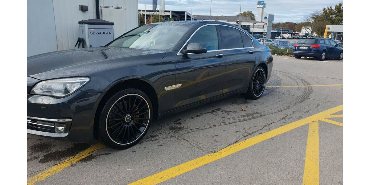 BMW 740 232.212 km 14.500 &euro; Aachen 52068