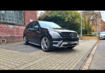 Mercedes-Benz ML 350 196.000 km 19.999 &euro; Eschweiler 52249