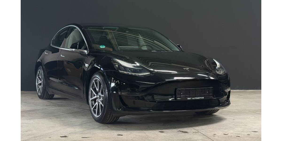 Tesla Model 3 97.580 km 21.900 &euro; Jülich 52428
