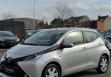 Toyota Aygo (X) 75.575 km 7.999 &euro; Düren 52349