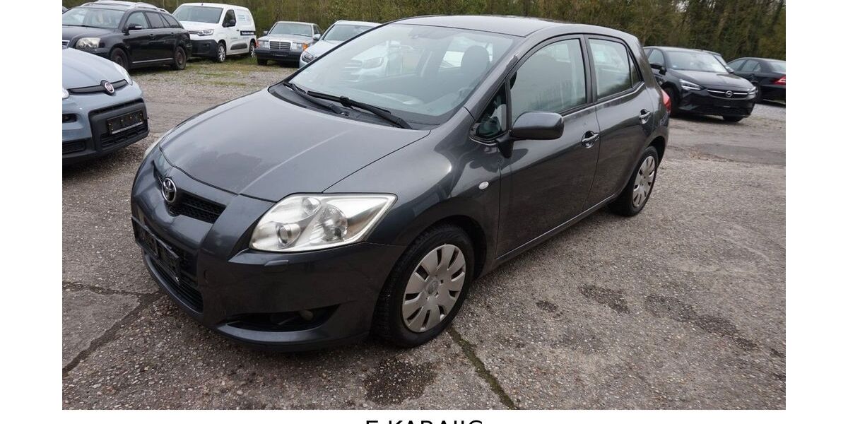 Toyota Auris 210.600 km 2.300 &euro; ESCHWEILER - KINZWEILER 52249