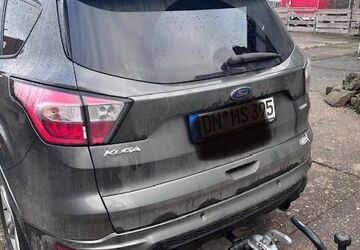 Ford Kuga 131.000 km 10.199 &euro; Düren 52355