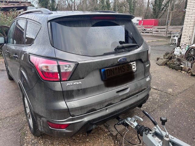 Ford Kuga 131.000 km 10.199 &euro; Düren 52355