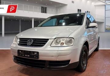 VW Touran 185.000 km 2.999 &euro; Würselen 52146