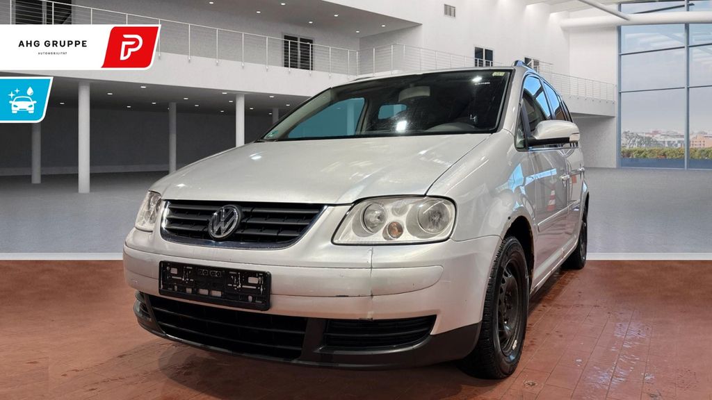 VW Touran 185.000 km 2.999 &euro; Würselen 52146