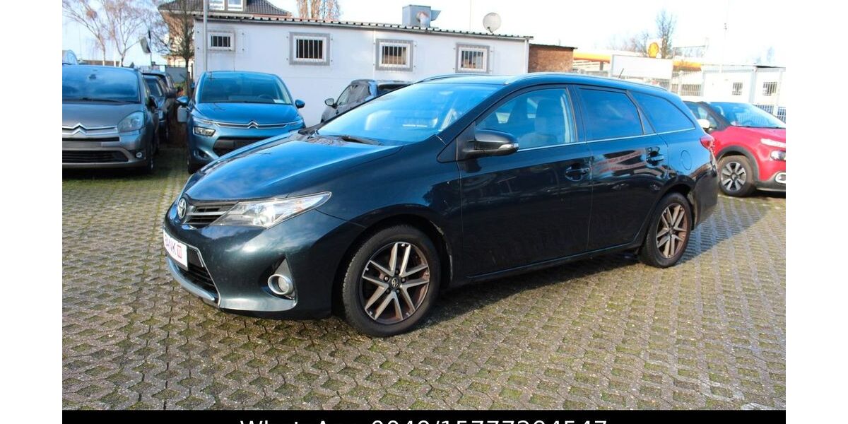 Toyota Auris 233.418 km 6.000 &euro; Würselen 52146