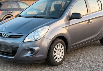 Hyundai i20 152.291 km 2.490 &euro; Düren 52351