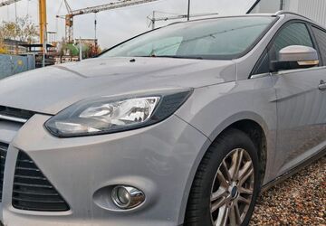 Ford Focus 175.000 km 1.999 &euro; Inden 52459
