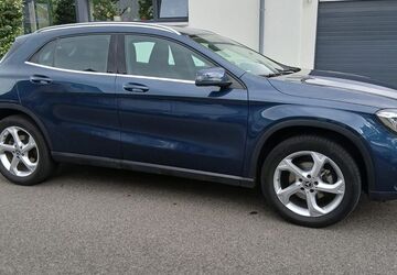 Mercedes-Benz GLA 180 35.600 km 19.800 &euro; Düren 52351