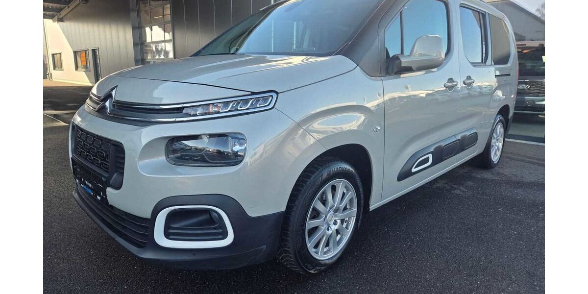 Citroen Berlingo 96.204 km 19.880 &euro; Düren 52351