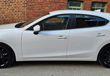 Mazda 3 93.254 km 11.850 &euro; Linnich 52441