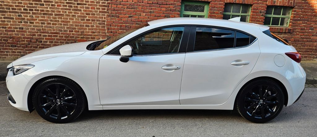 Mazda 3 93.254 km 11.850 &euro; Linnich 52441