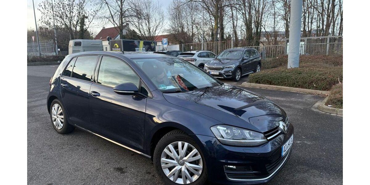 VW Golf 91.000 km 12.200 &euro; Aachen 52064