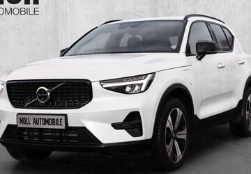Volvo XC40 4.297 km 33.490 &euro; Aachen 52078