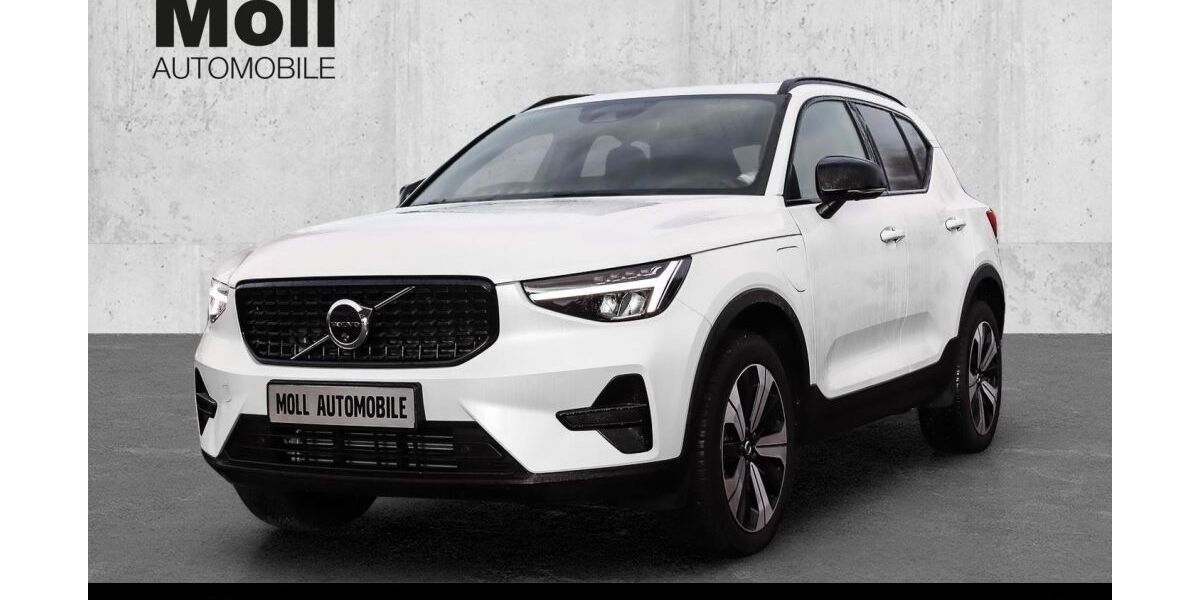 Volvo XC40 4.297 km 33.490 &euro; Aachen 52078