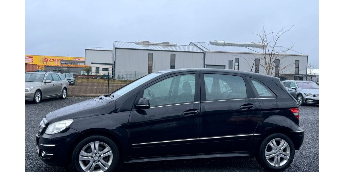 Mercedes-Benz B 200 162.000 km 4.800 &euro; Düren 52351