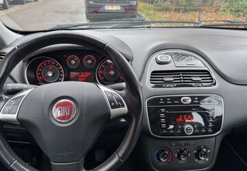 Fiat Punto 103.000 km 3.290 &euro; Düren 52349