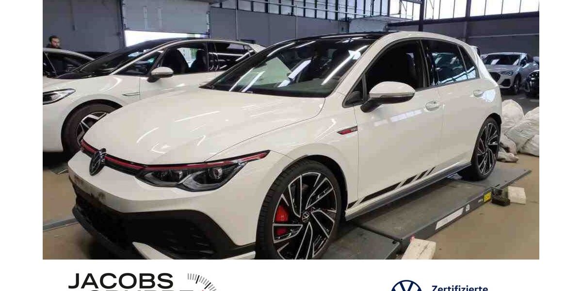 VW Golf 11.659 km 35.670 &euro; Aachen 52078