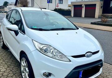 Ford Fiesta 204.975 km 2.500 &euro; Düren 52351