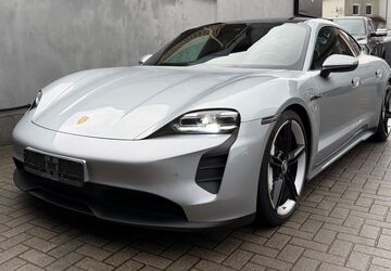 Porsche Taycan 100.000 km 49.900 &euro; Übach Palenberg 52531