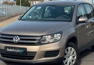 VW Tiguan 80.000 km 12.499 &euro; Jülich 52428