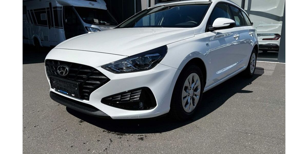 Hyundai i30 44.382 km 18.490 &euro; Düren 52351
