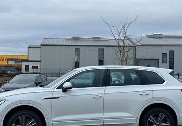 VW Touareg 74.000 km 42.900 &euro; Düren 52351