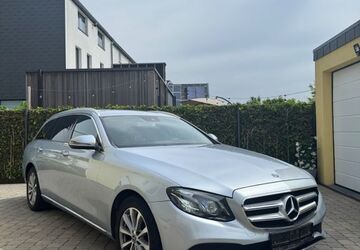 Mercedes-Benz E 220 193.000 km 16.700 &euro; Aachen 52062