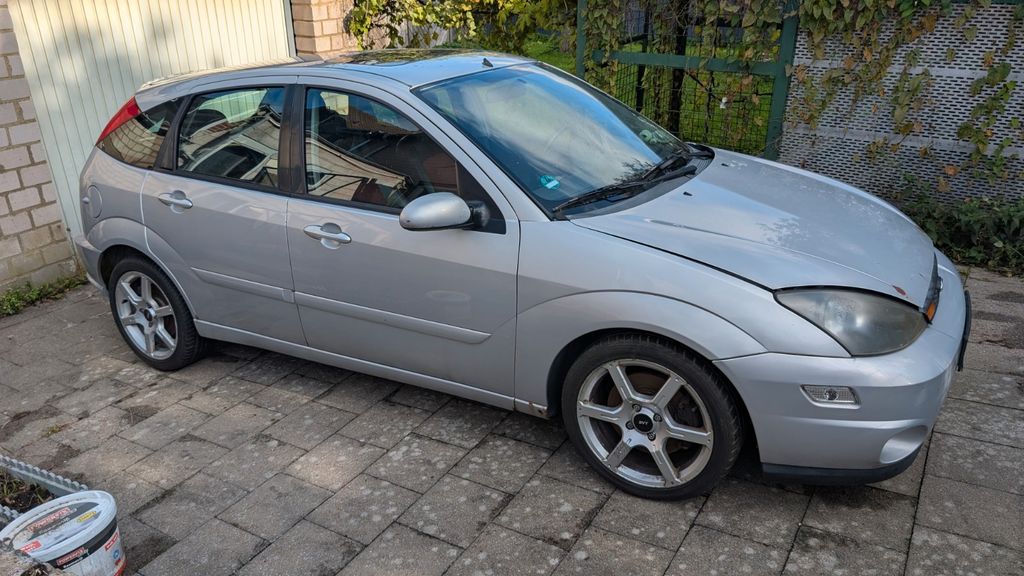 Ford Focus 238.273 km 3.500 &euro; Alsdorf 52477
