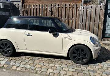 Mini One 183.000 km 2.499 &euro; Alsdorf 52477