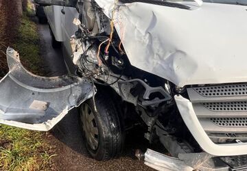 Mercedes-Benz Sprinter 541.300 km 8.500 &euro; Aachen 52072