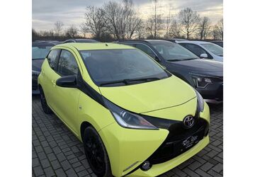 Toyota Aygo (X) 88.520 km 8.990 &euro; Eschweiler 52249