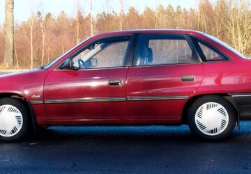 Opel Astra 84.980 km 2.300 &euro; Aachen 52078